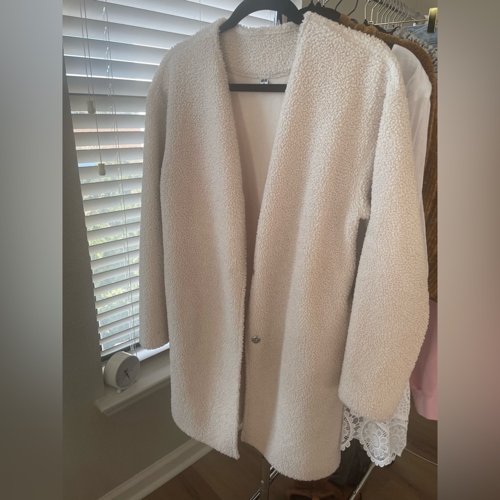 Women's Uniqlo Cream Teddy Coat